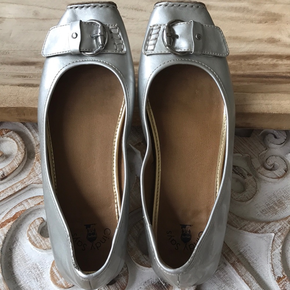 Cindy Says Flats size 10